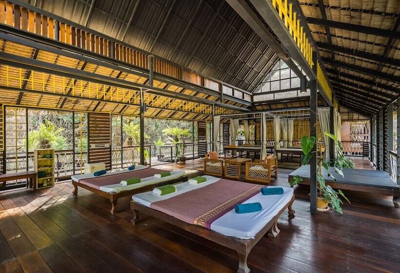 منتجع The Float House River Kwai