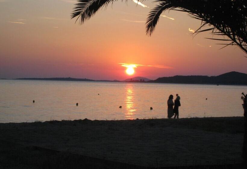 Toroni Blue Sea Hotel & Spa