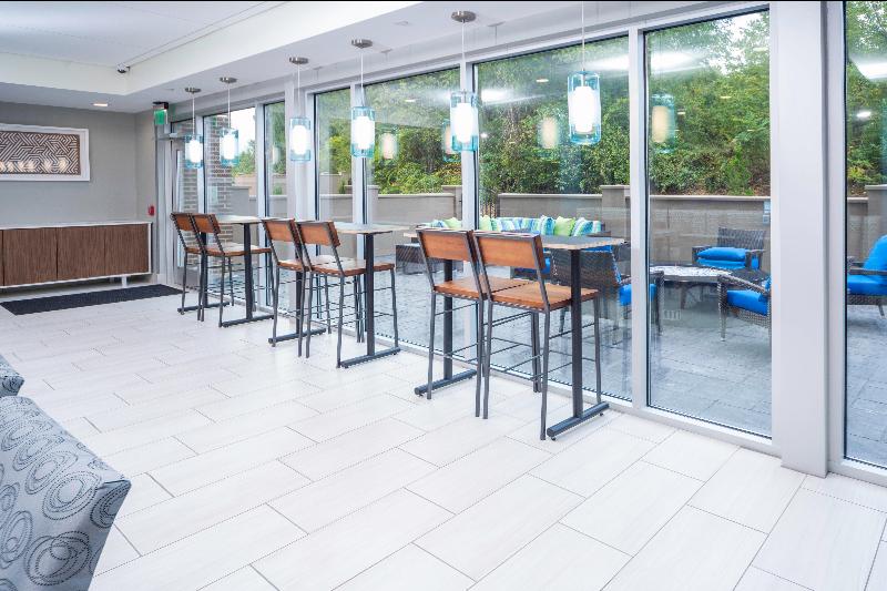 בית מלון כפרי Holiday Inn Express & Suites Brevard - City Center