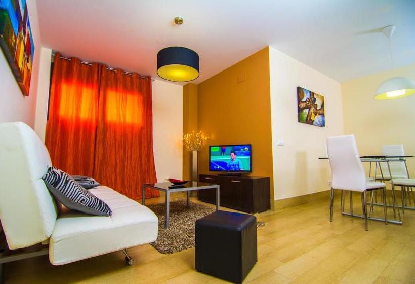 Apartamentos 16:9 Playa Suites