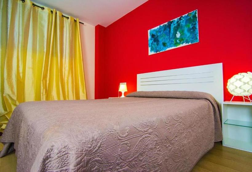 Apartamentos 16:9 Playa Suites