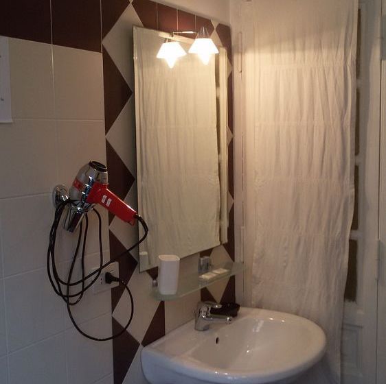 تختخواب و صبحانه Bed&Breakfast I Tre Pupazzi