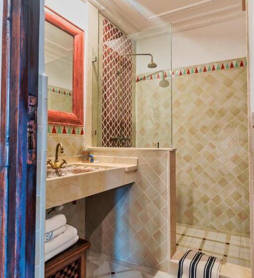 تختخواب و صبحانه Casa Hassan