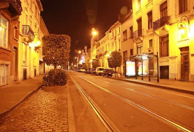 Bed & Breakfast Guest House Atomium Brussels