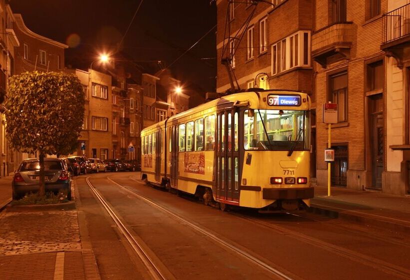 Bed & Breakfast Guest House Atomium Brussels