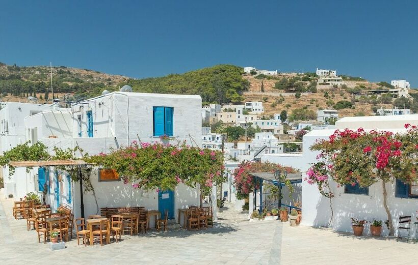 Blue Waves Suites & Apartments   To Kyma