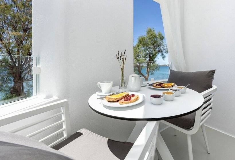 Blue Waves Suites & Apartments   To Kyma