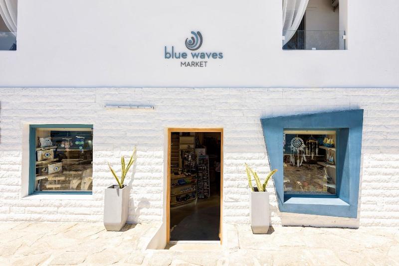 Blue Waves Suites & Apartments   To Kyma