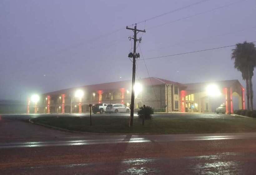 Chaparral Motel Hallettsville