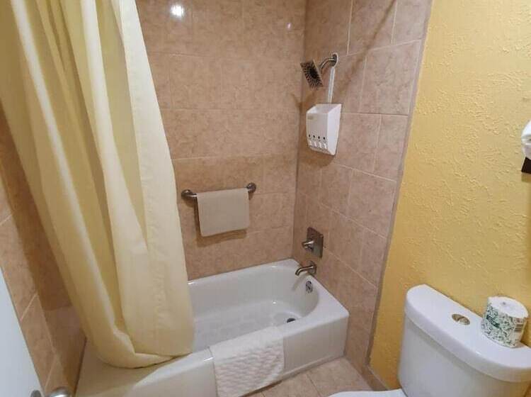 Chaparral Motel Hallettsville