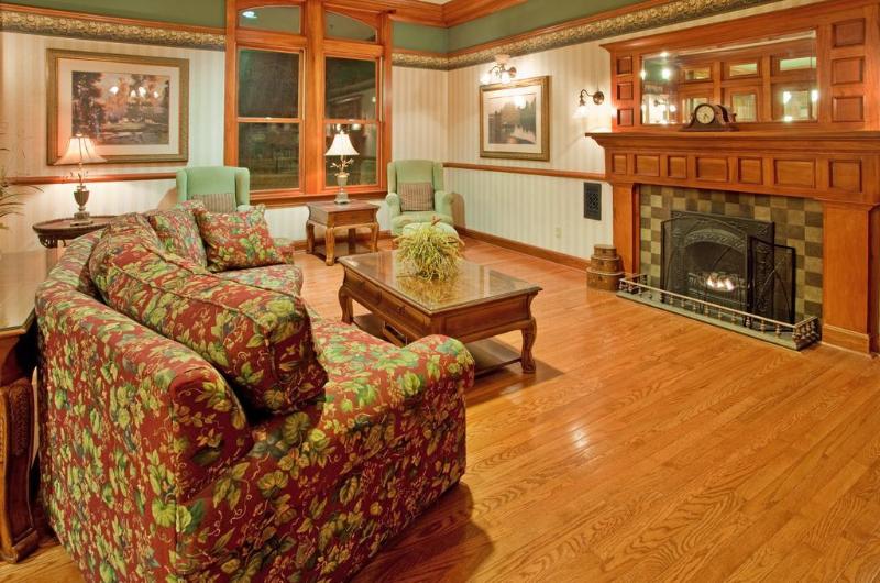 Country Inn & Suites By Radisson, St Charles Historic District