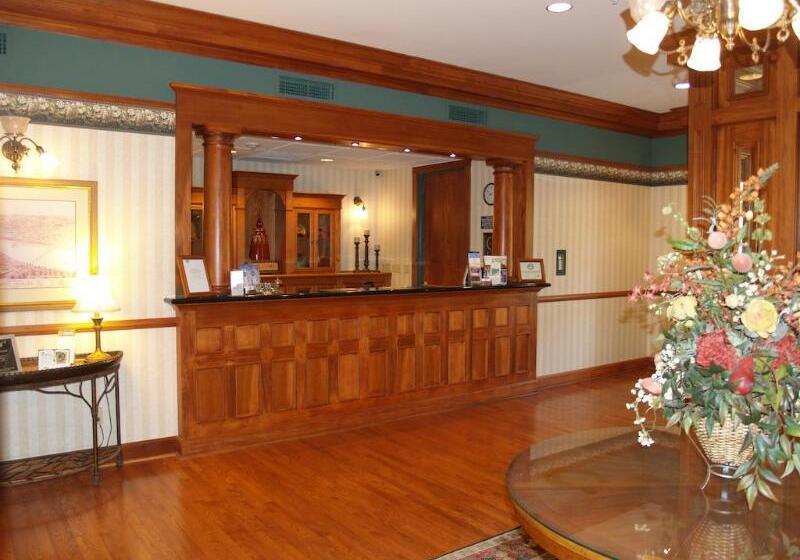 Country Inn & Suites By Radisson, St Charles Historic District