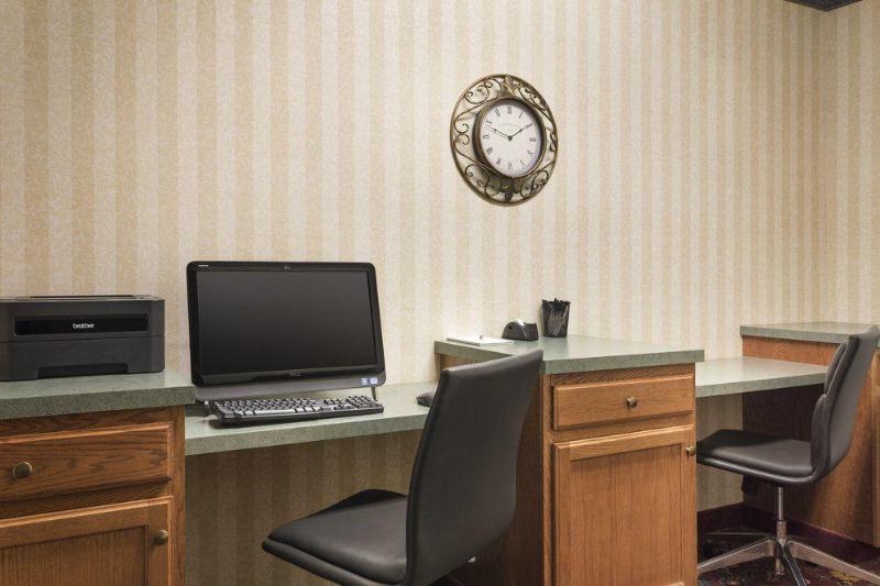 Country Inn & Suites By Radisson, St Charles Historic District