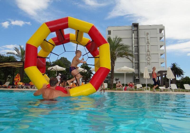 Cronwell Platamon Resort