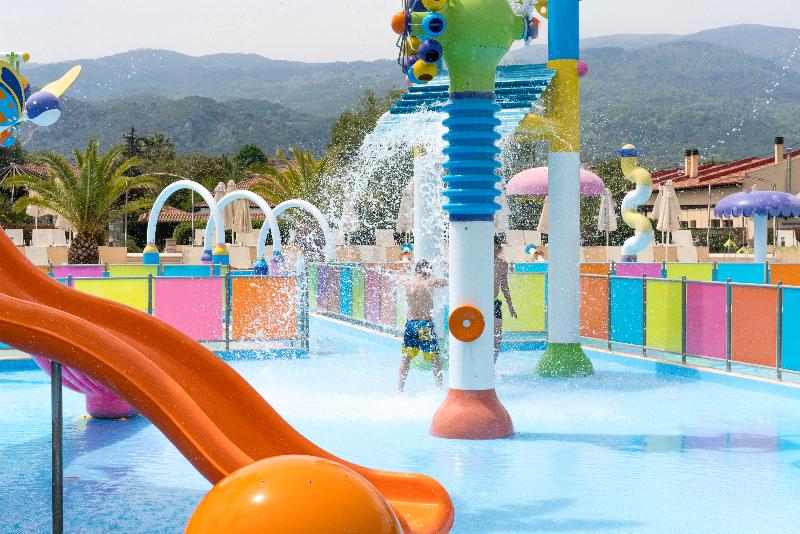 Cronwell Platamon Resort