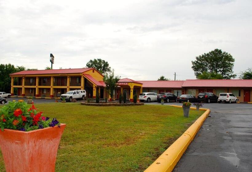 Duffys Motel   Calhoun