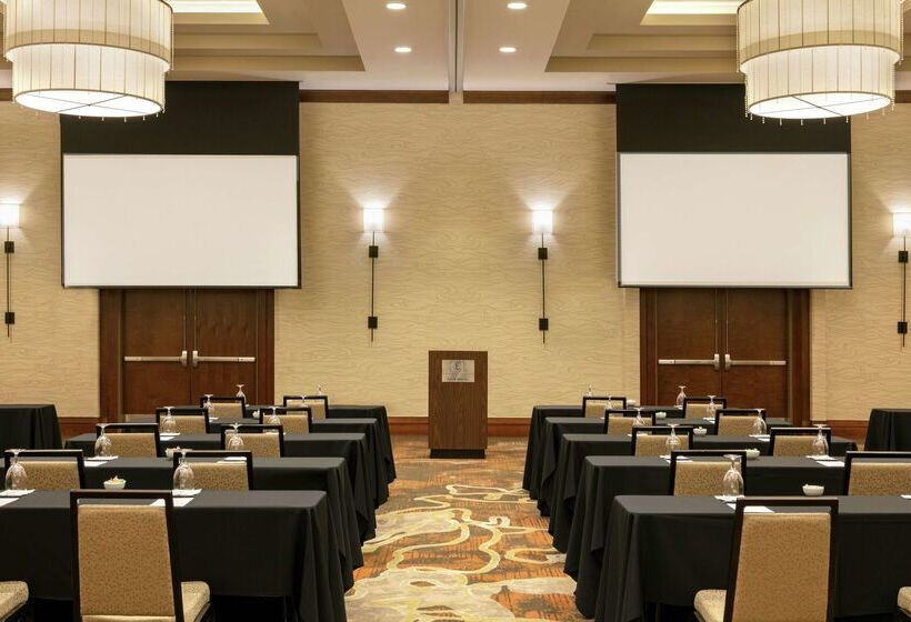 Embassy Suites Chattanooga / Hamilton Place