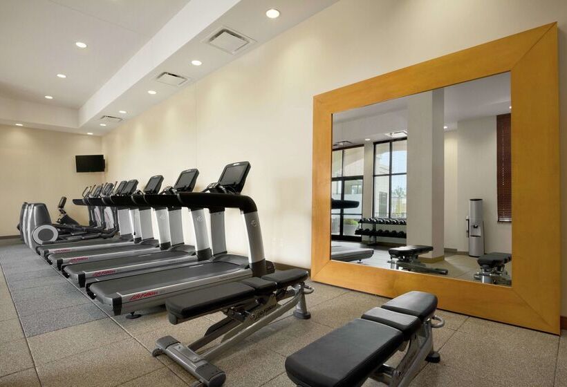 Embassy Suites Chattanooga / Hamilton Place