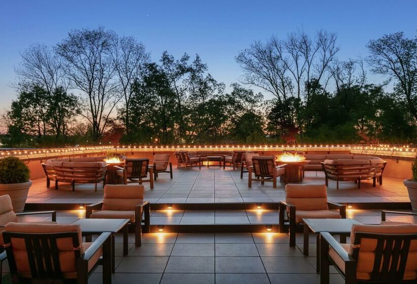 Embassy Suites Chattanooga / Hamilton Place