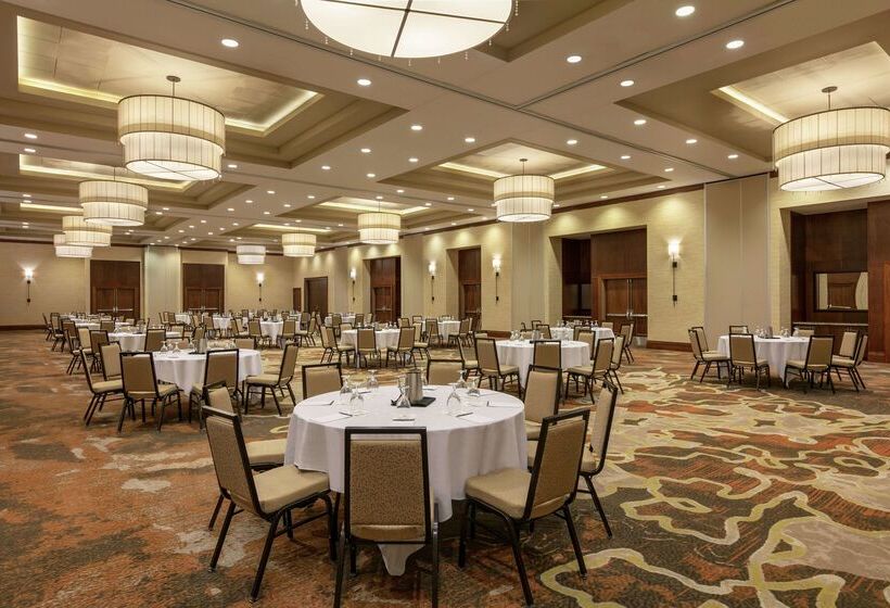 Embassy Suites Chattanooga / Hamilton Place