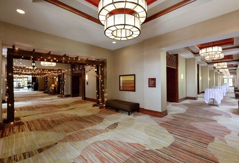 Embassy Suites Chattanooga / Hamilton Place