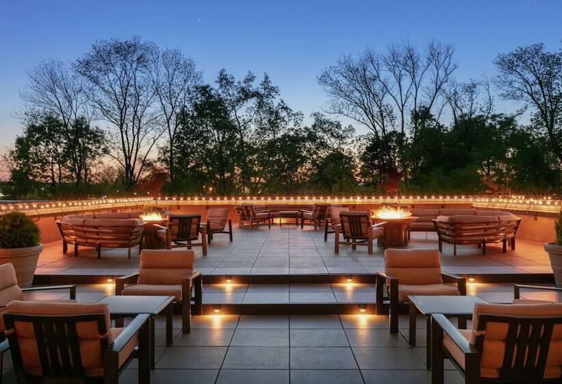 Embassy Suites Chattanooga / Hamilton Place