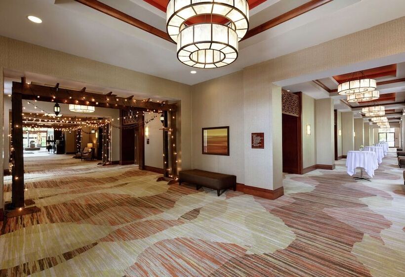 Embassy Suites Chattanooga / Hamilton Place