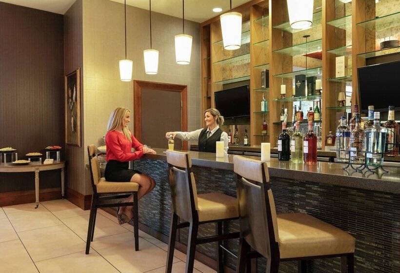 Embassy Suites Chattanooga / Hamilton Place