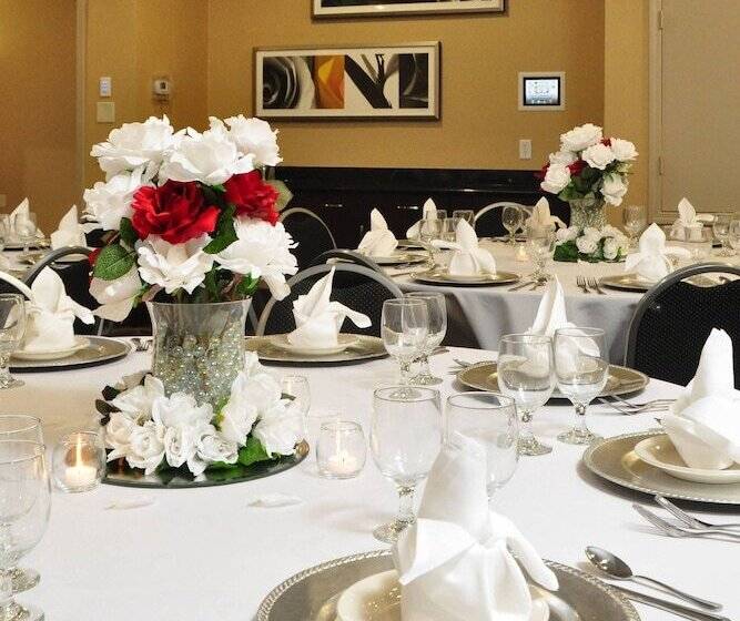 Fairfield Inn And Suites By Marriott North Spring