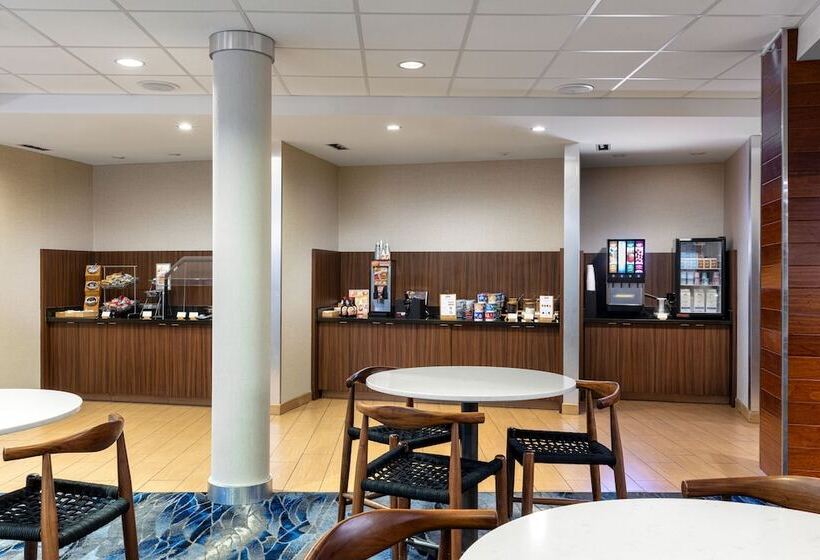 Fairfield Inn & Suites By Marriott Smithfield