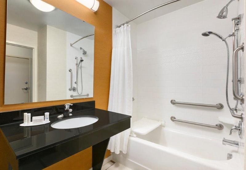 Fairfield Inn & Suites By Marriott Smithfield