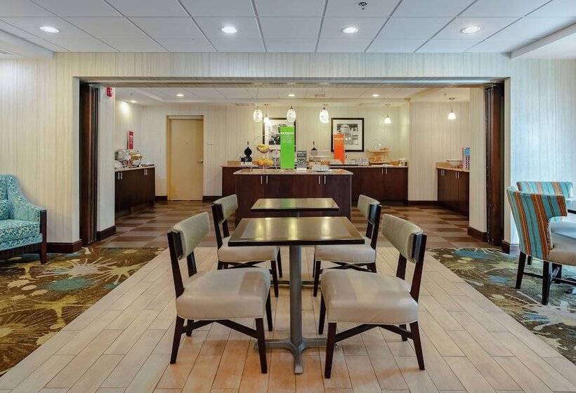 Hampton Inn & Suites Adairsvillecalhoun Area