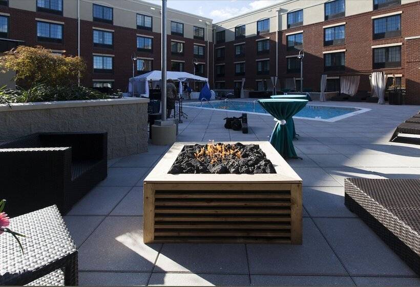 Hampton Inn & Suites Chapel Hillcarrboro/downtown