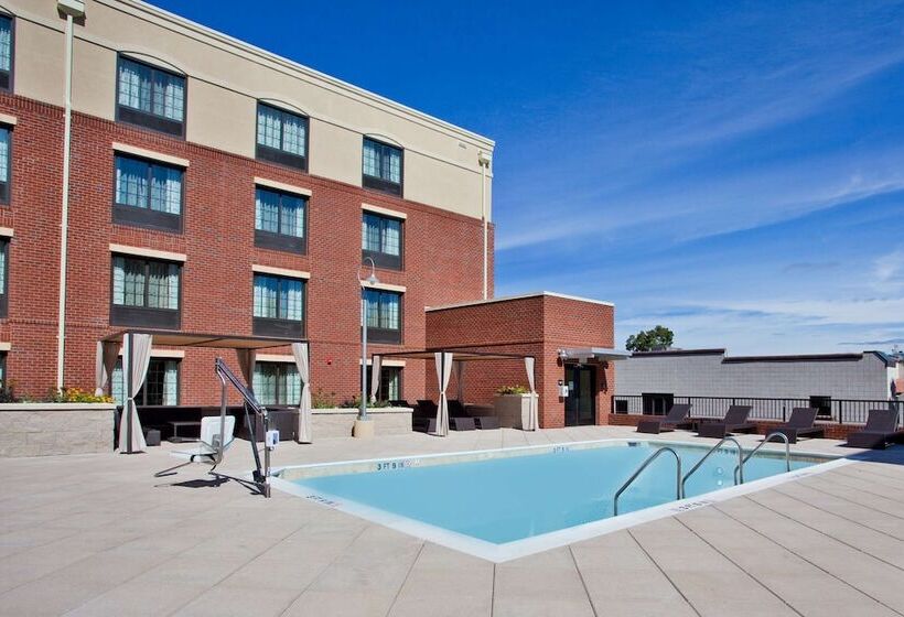 Hampton Inn & Suites Chapel Hillcarrboro/downtown