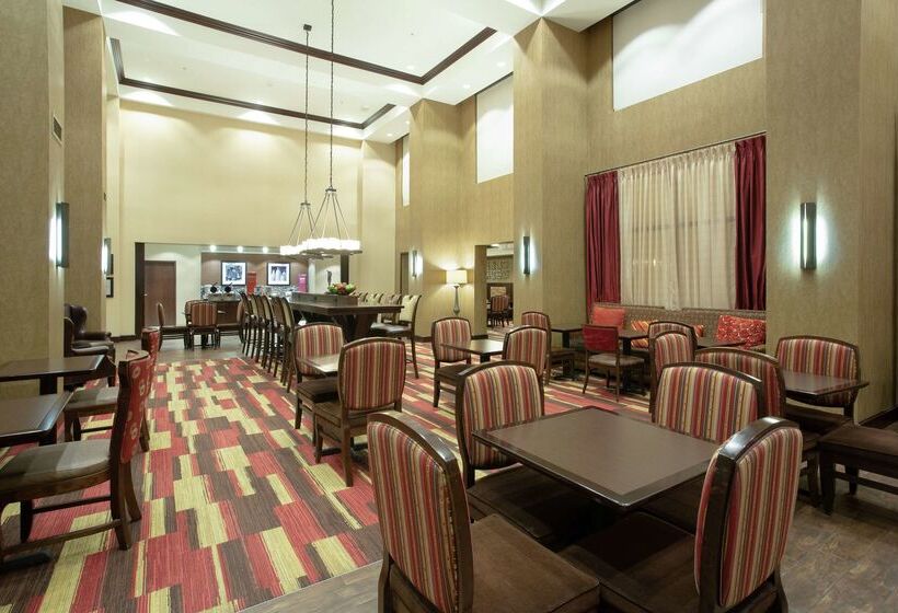 Hampton Inn & Suites I35/mulvane