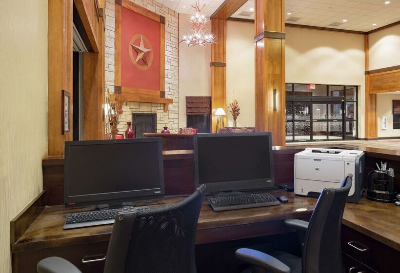 Hampton Inn & Suites I35/mulvane