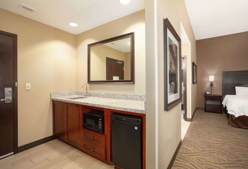 Hampton Inn & Suites I35/mulvane