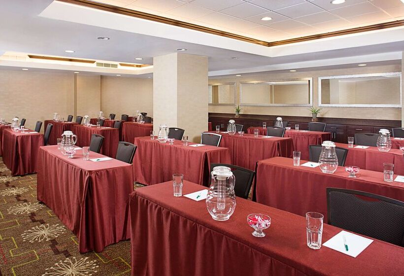 Homewood Suites By Hilton Dallas Downtown, Tx