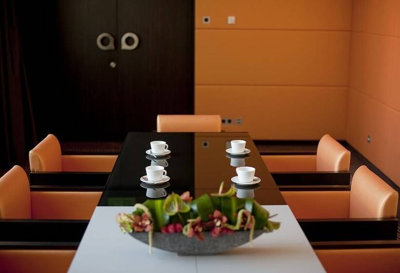 בית מלון כפרי Abacus Business & Wellness