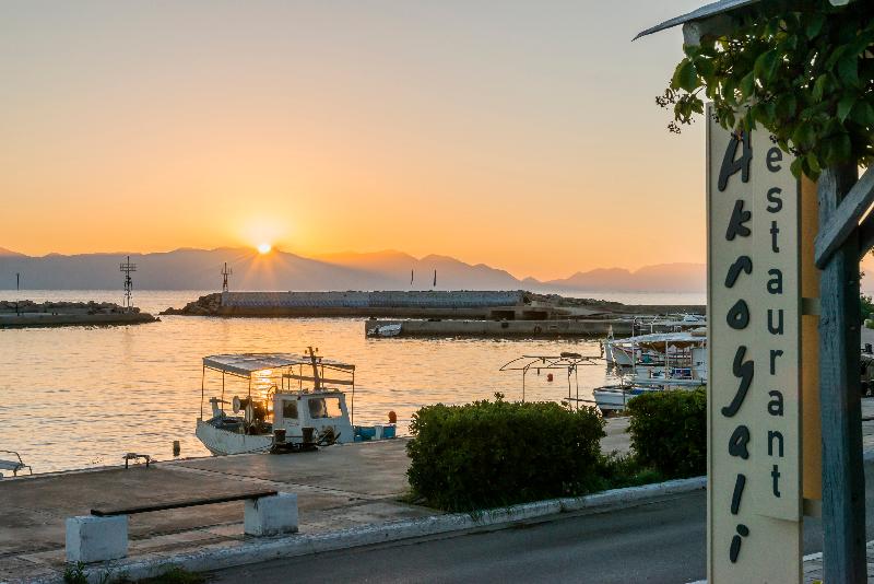 Akroyali Hotel & Villas