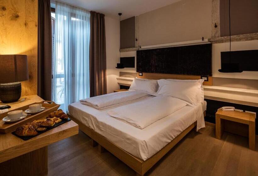 בית מלון כפרי Albergo Caffe Centrale