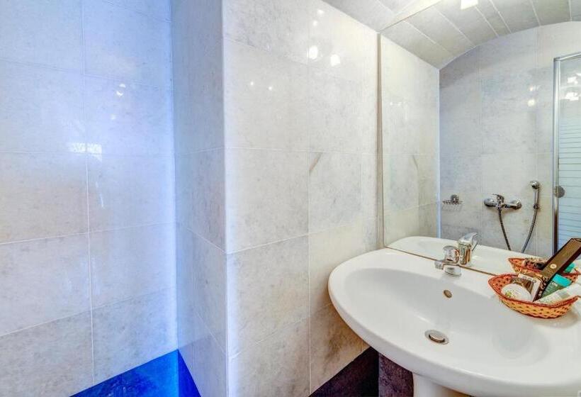 هتل Apollonion Palace