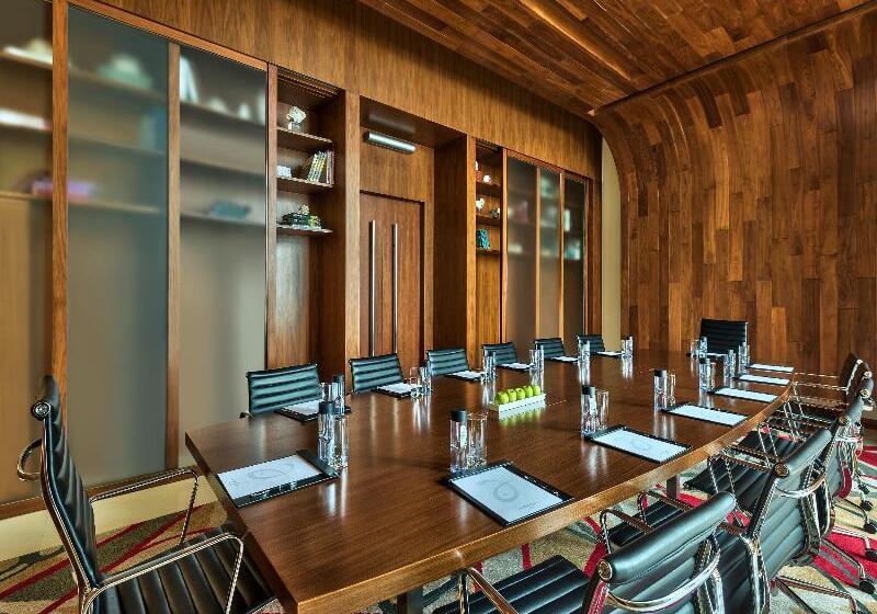 هتل Auberge Discovery Bay Hong Kong