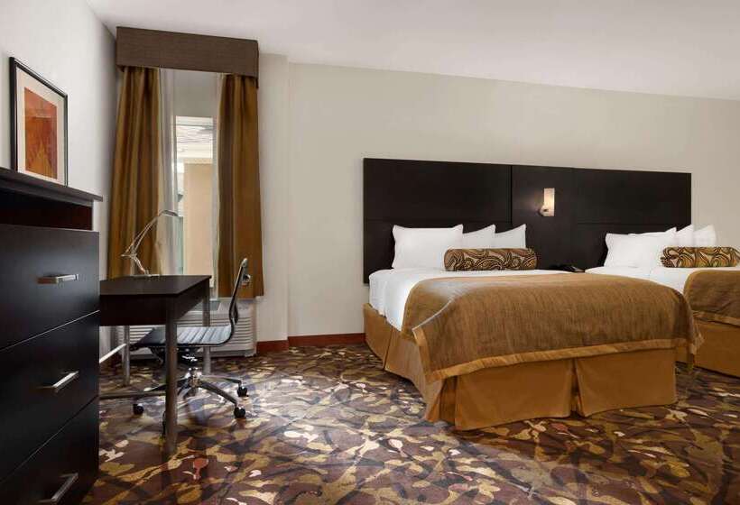 호텔 Baymont By Wyndham Hobbs