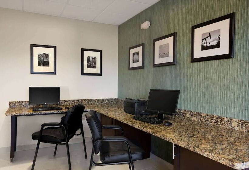 호텔 Baymont By Wyndham Hobbs