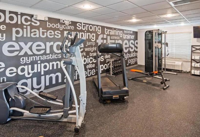 هتل Best Western Plus Appleton Airport Mall