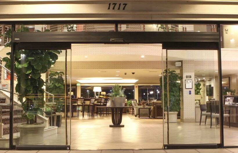 فندق Best Western Plus Bayside