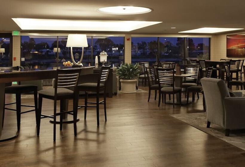 فندق Best Western Plus Bayside