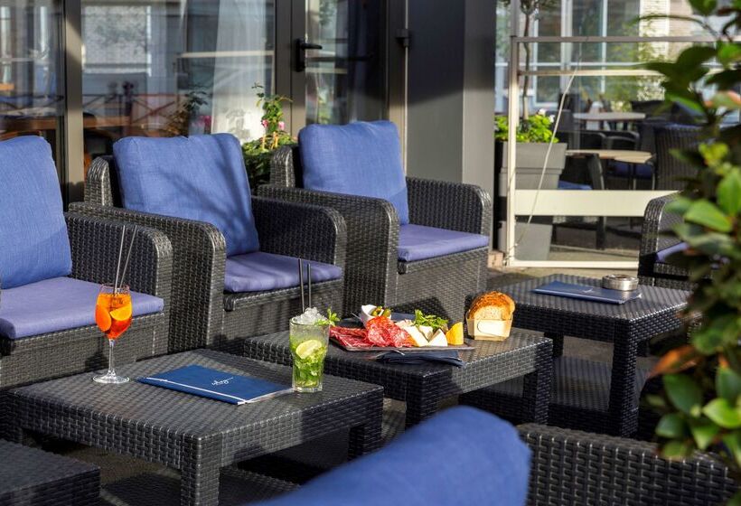 Отель Best Western Premier Why