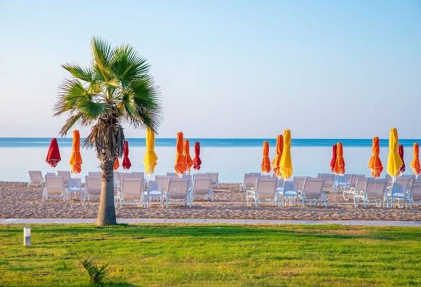 Отель Buka Sandy Beach